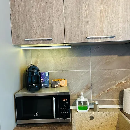 Edm Alezzi Apartment *