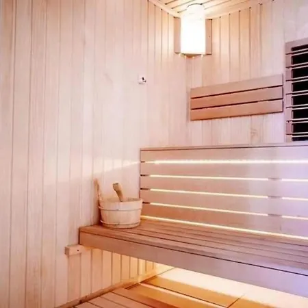 Edm Alezzi Apartment