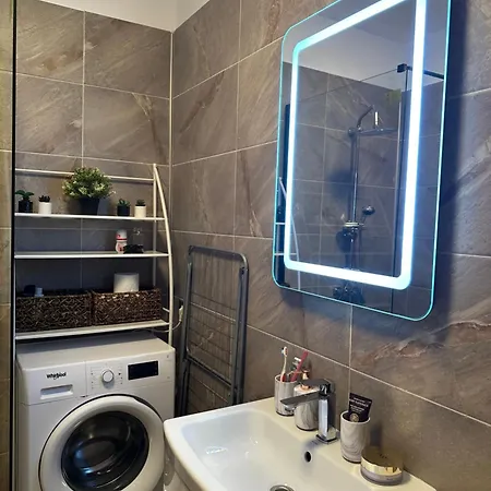 Edm Alezzi Apartamento