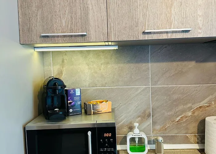 Edm Alezzi Apartment *